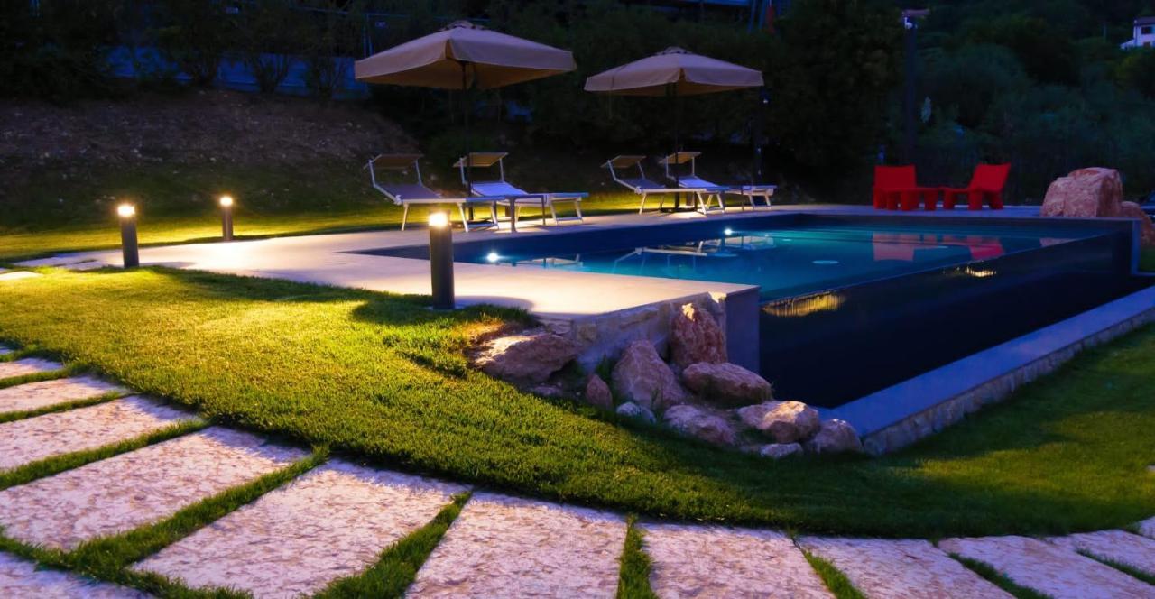 Villa Boni Костермано Экстерьер фото