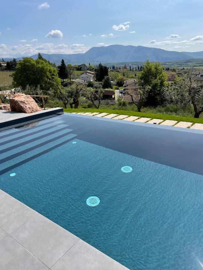 Villa Boni Костермано Экстерьер фото