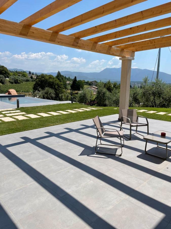 Villa Boni Костермано Экстерьер фото